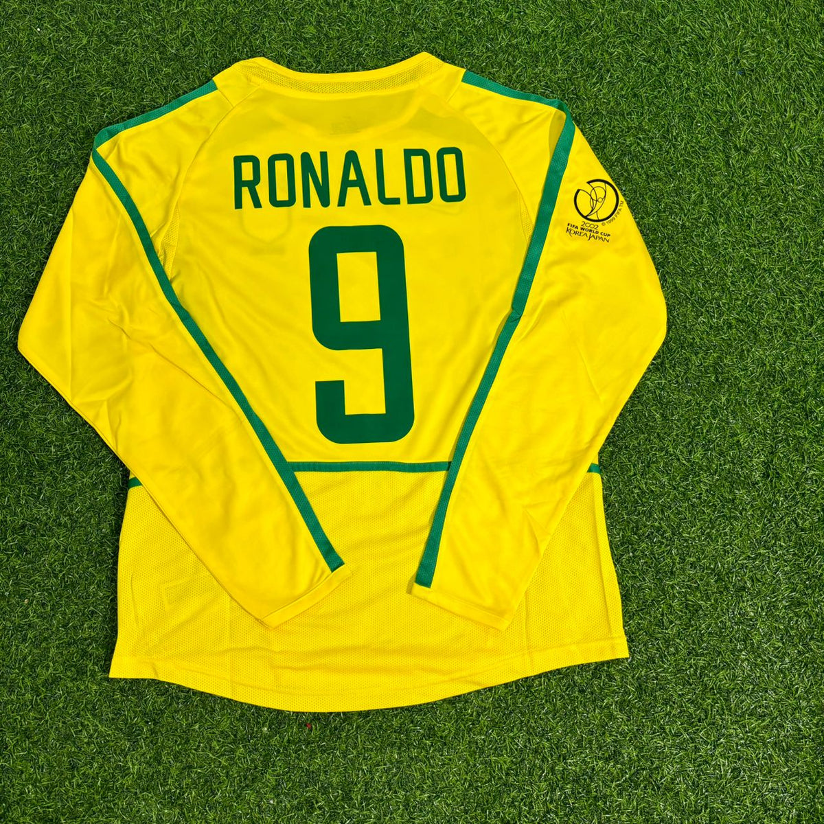 2002 Brazil World Cup Ronaldo Nazário Final Yellow Long Sleeve Retro Football Jersey – Back View