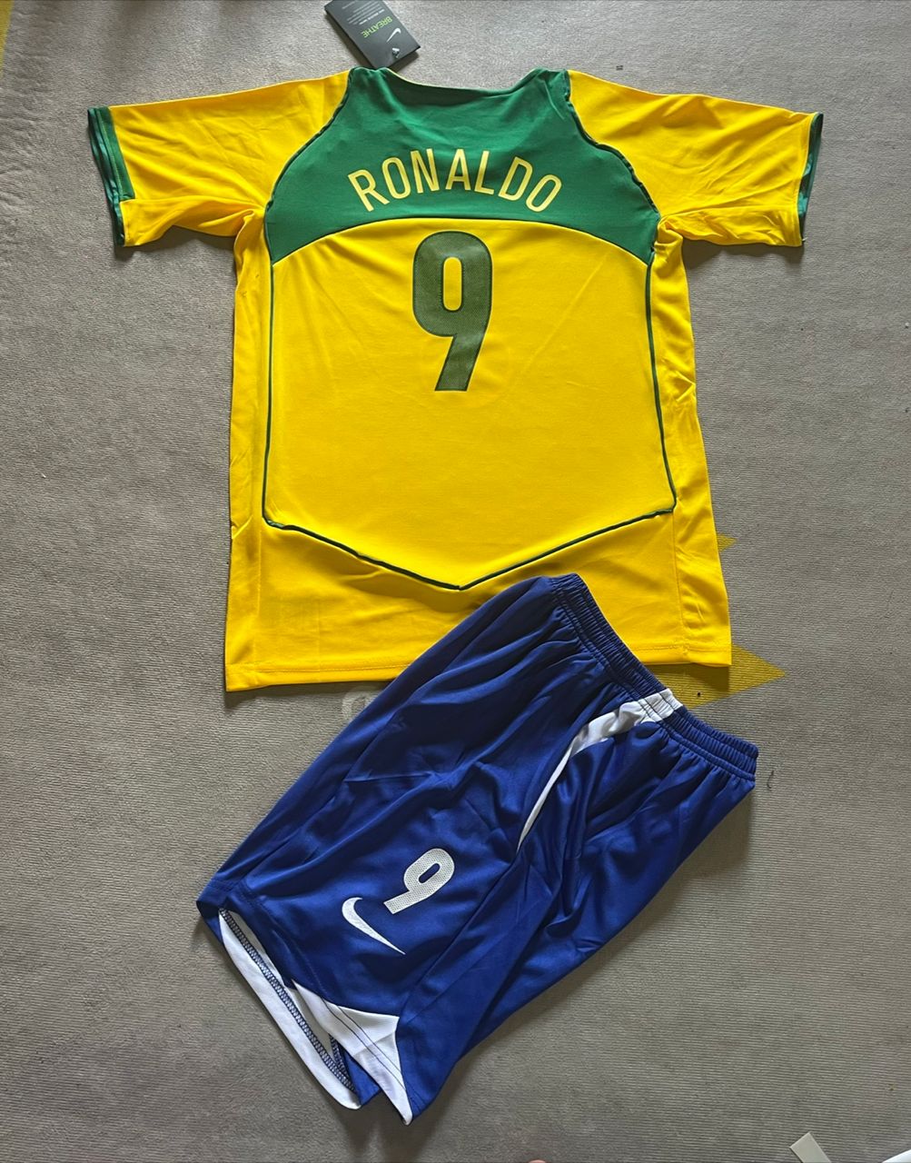 Phenomenon Ronaldo Nazario R9 Brazil 04-06 Retro Kids kit – 9