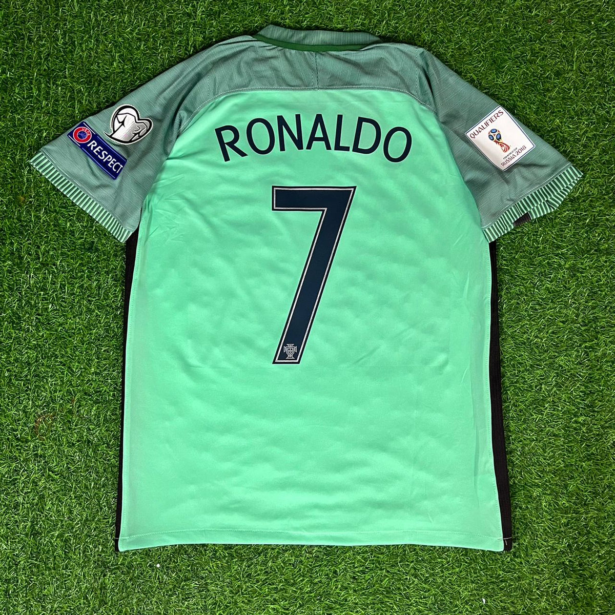 Cristiano Ronaldo Portugal 2018 World Cup Kids Retro Football Jersey – Detailed View