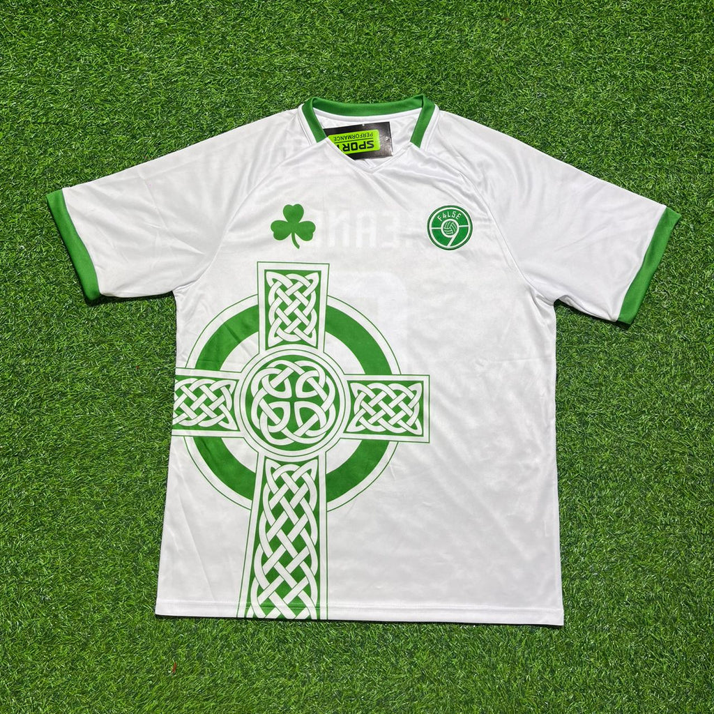 Ireland Vintage Special Edition White Football Jersey – Roy Keane 6- – Front View