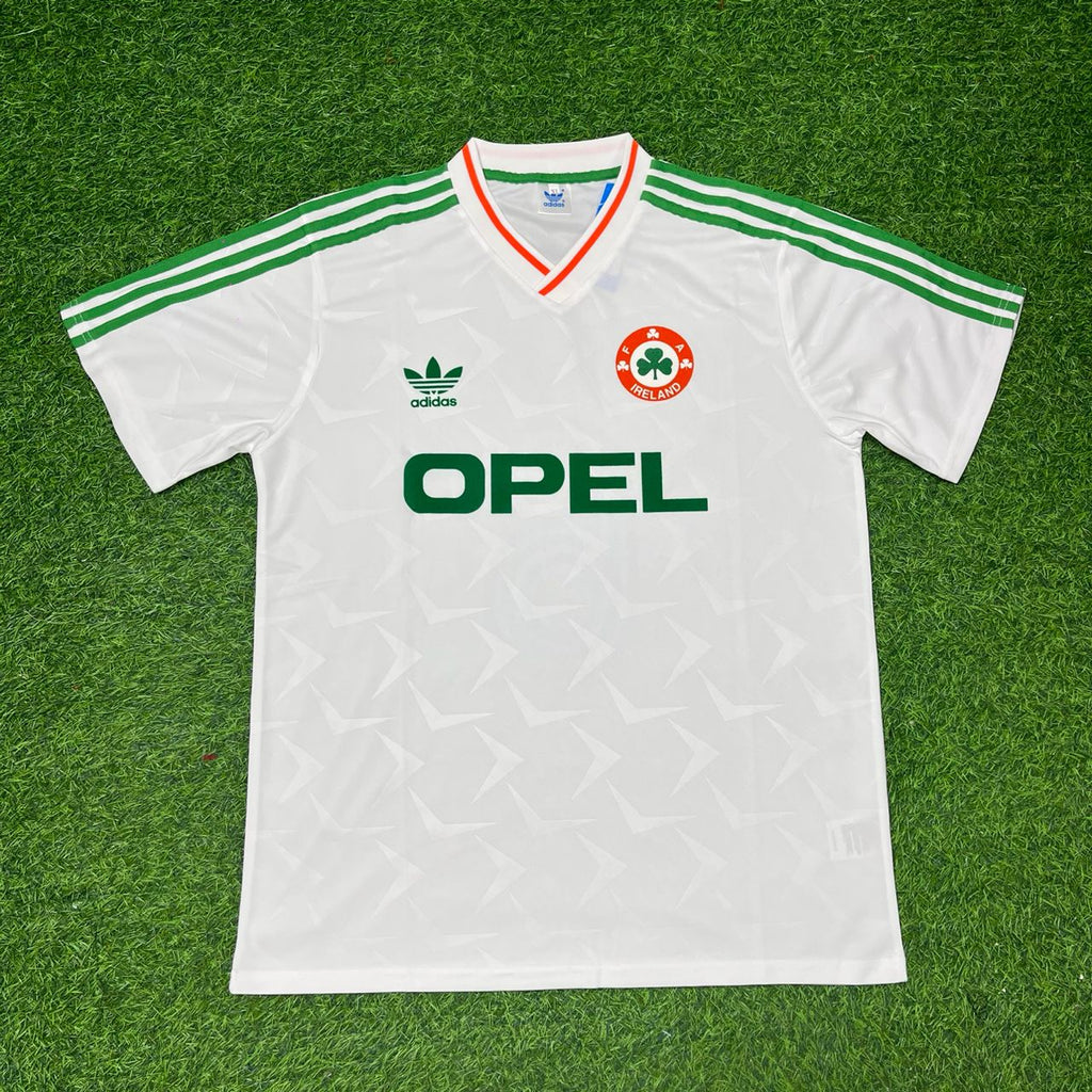 Ireland White Legendary Anniversary Retro Football Jersey – Roy Keane – Front View