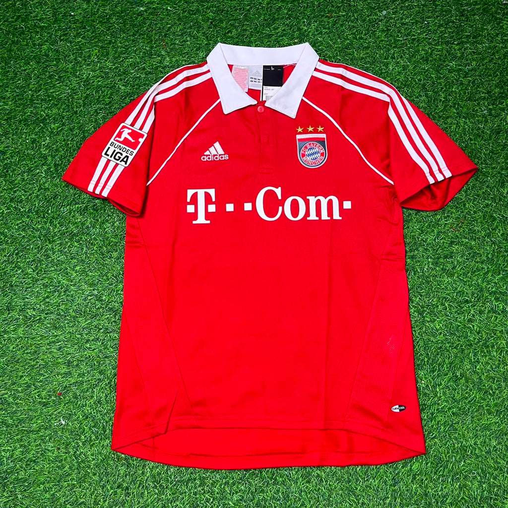 2005 Roque Santa Cruz Bayern Munich 06 Bundesliga Red Home Retro Football Jersey – Front View