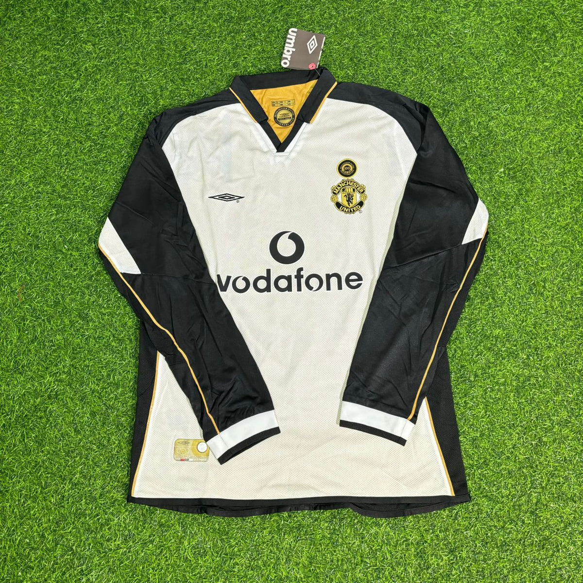 2001/02 Ruud van Nistelrooy Manchester United Both Side Retro Football Jersey – Front View