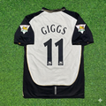 Manchester United 2001-2002 Reversible Retro Jersey – Ryan Giggs #11 – Back View