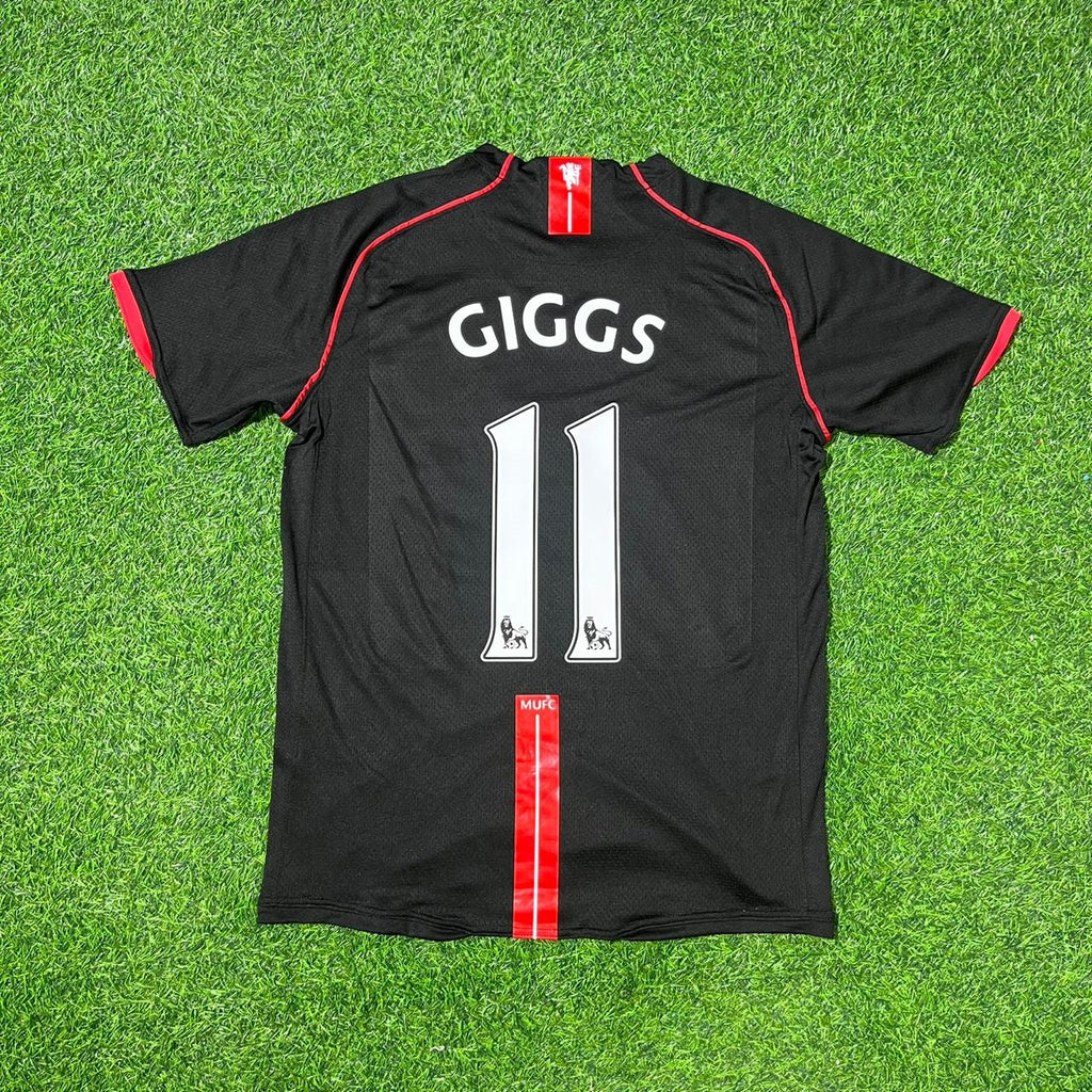 Ryan Giggs Manchester United 2007-2008 Black Retro Jersey – Back View