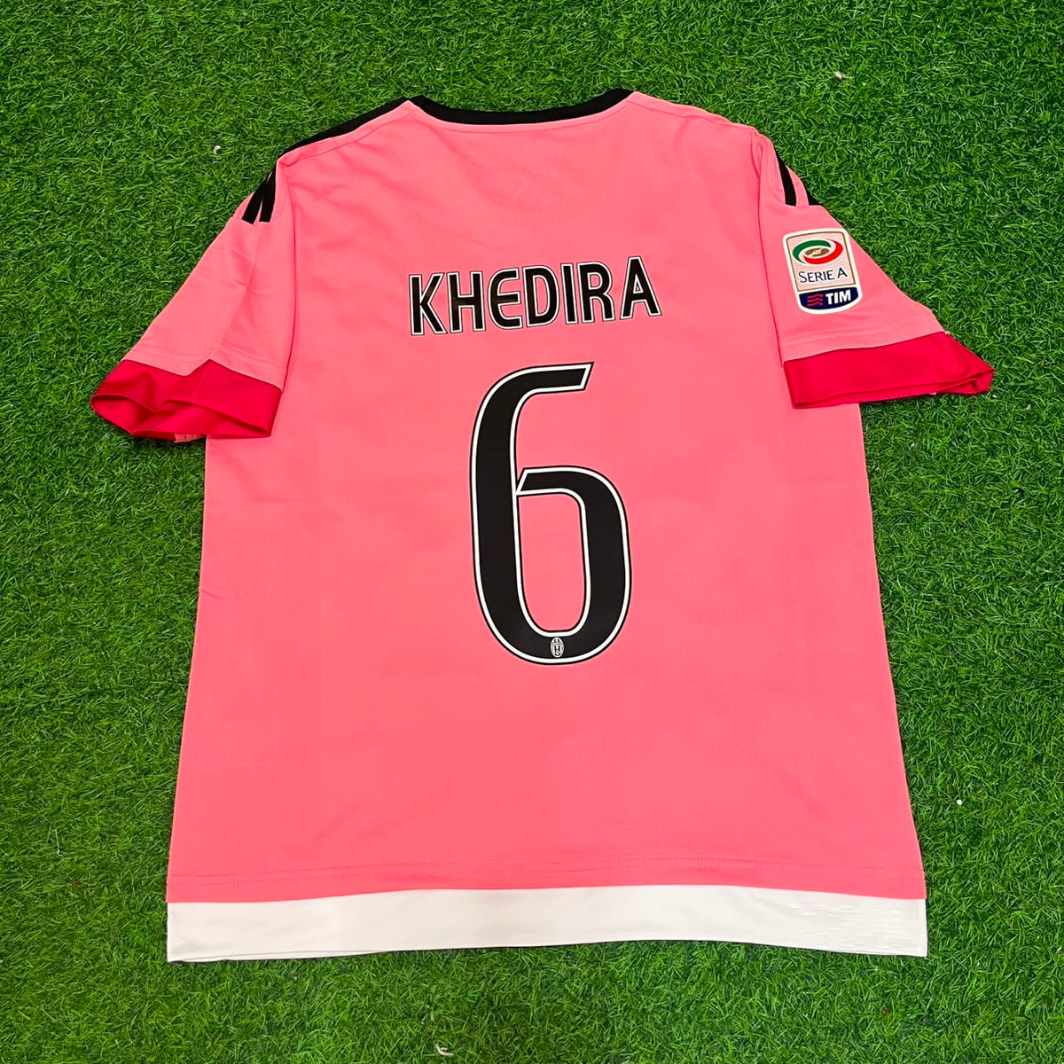 Juventus Retro Pink 2015-2016 Jersey – Sami Khedira – Back View