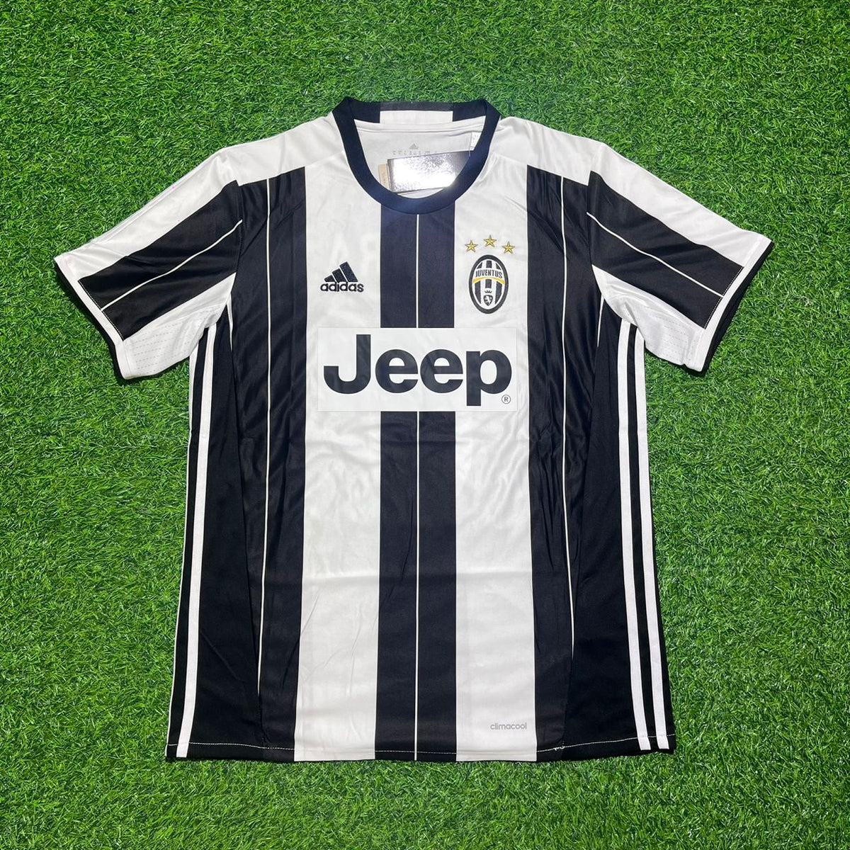 2016/17 Sami Khedira Juventus Home Retro Football Jersey Collection – Front View