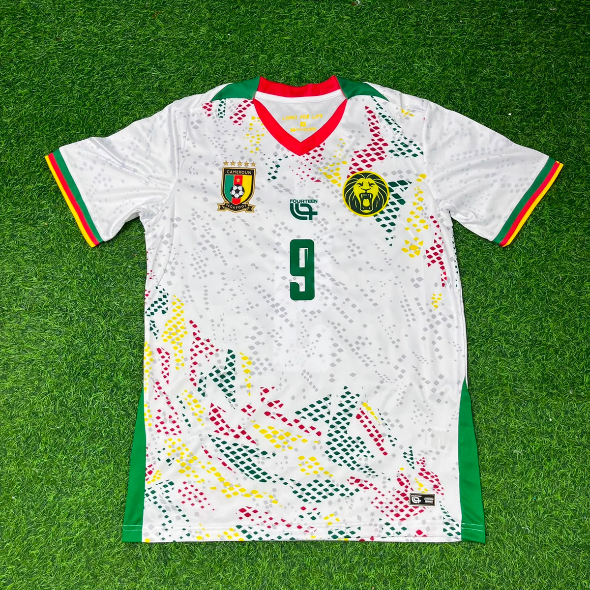 Samuel Eto'o Cameroon Home White Retro Football Jersey – Front View