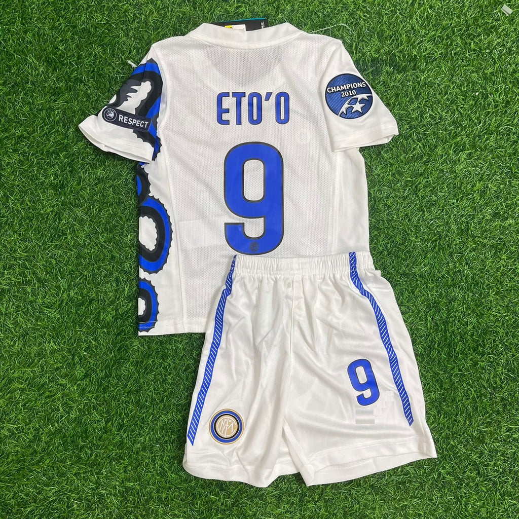 2010 Samuel Eto’o Inter 2011 White Dragon Retro Kids Football Jersey – Back View