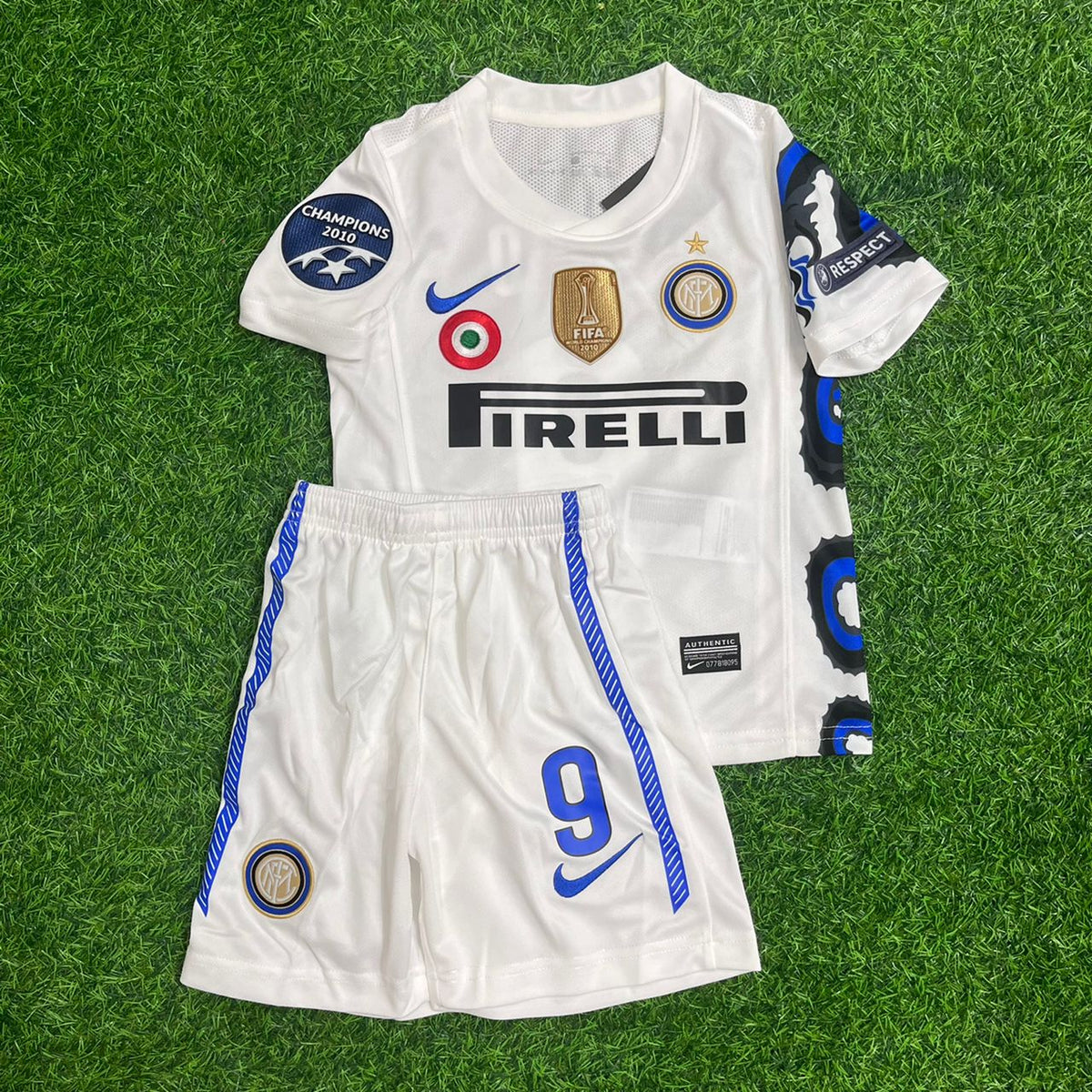 2010 Samuel Eto’o Inter 2011 White Dragon Retro Kids Football Jersey – Front View