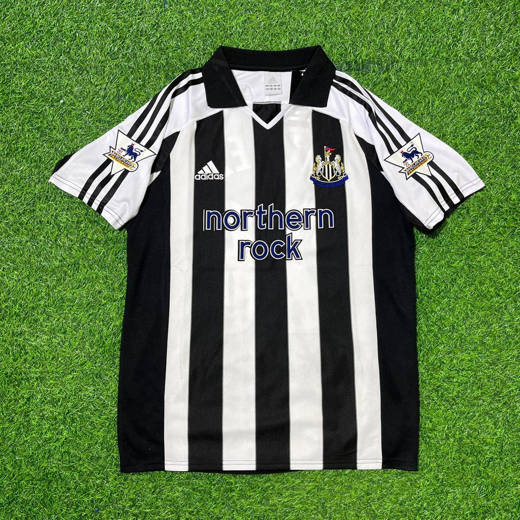 Santiago Munez Goal Kit Newcastle United Retro Football Jersey – Front View