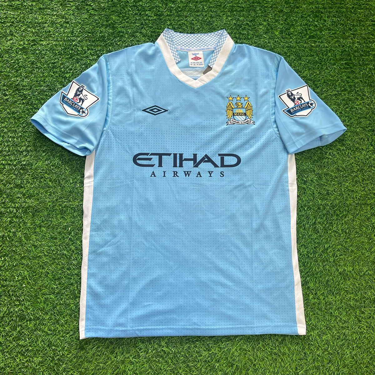 2011/12 Sergio Agüero Manchester City Home Retro Football Jersey – Front View