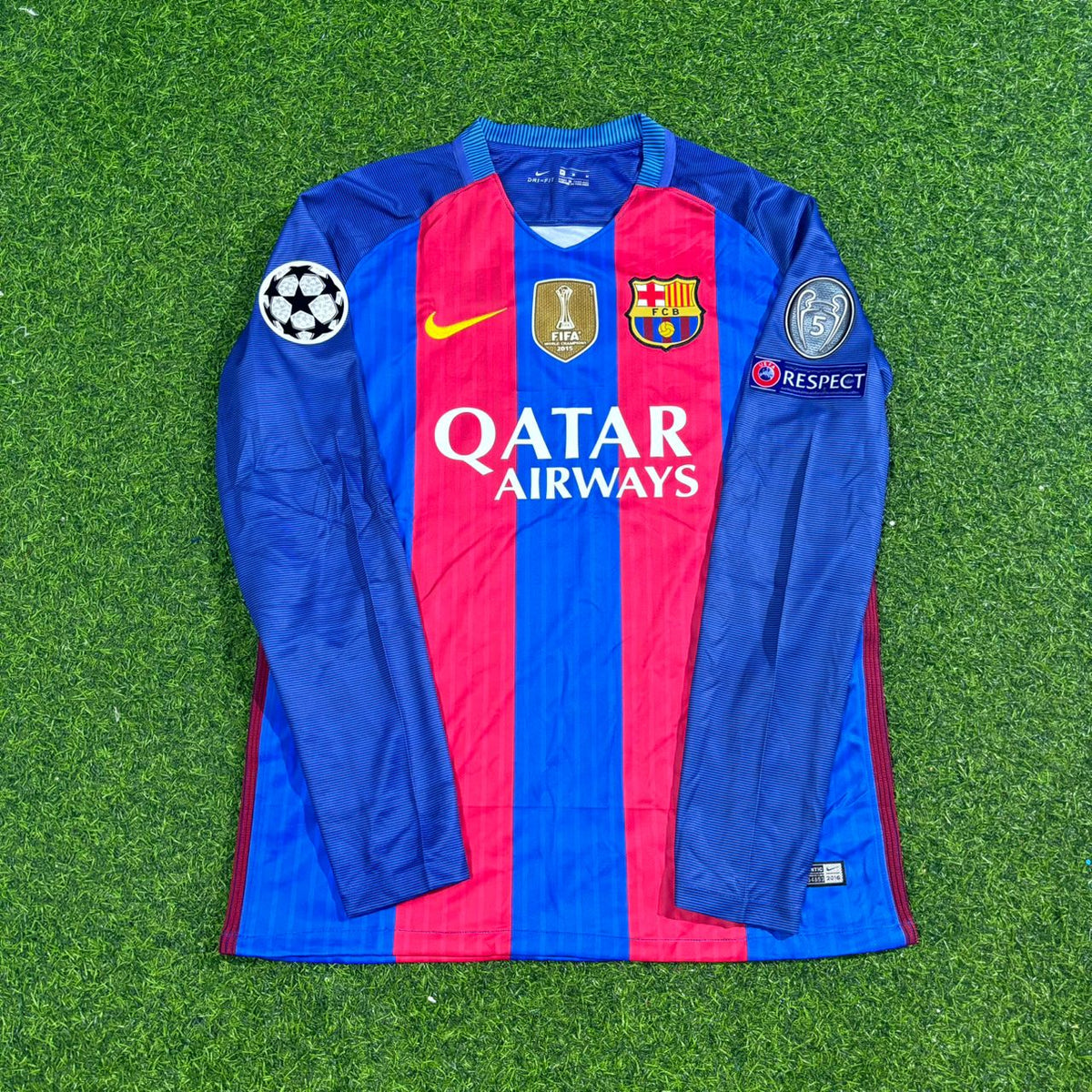 2016 Sergio Busquets Barcelona Special Patch Football Jersey – Front View