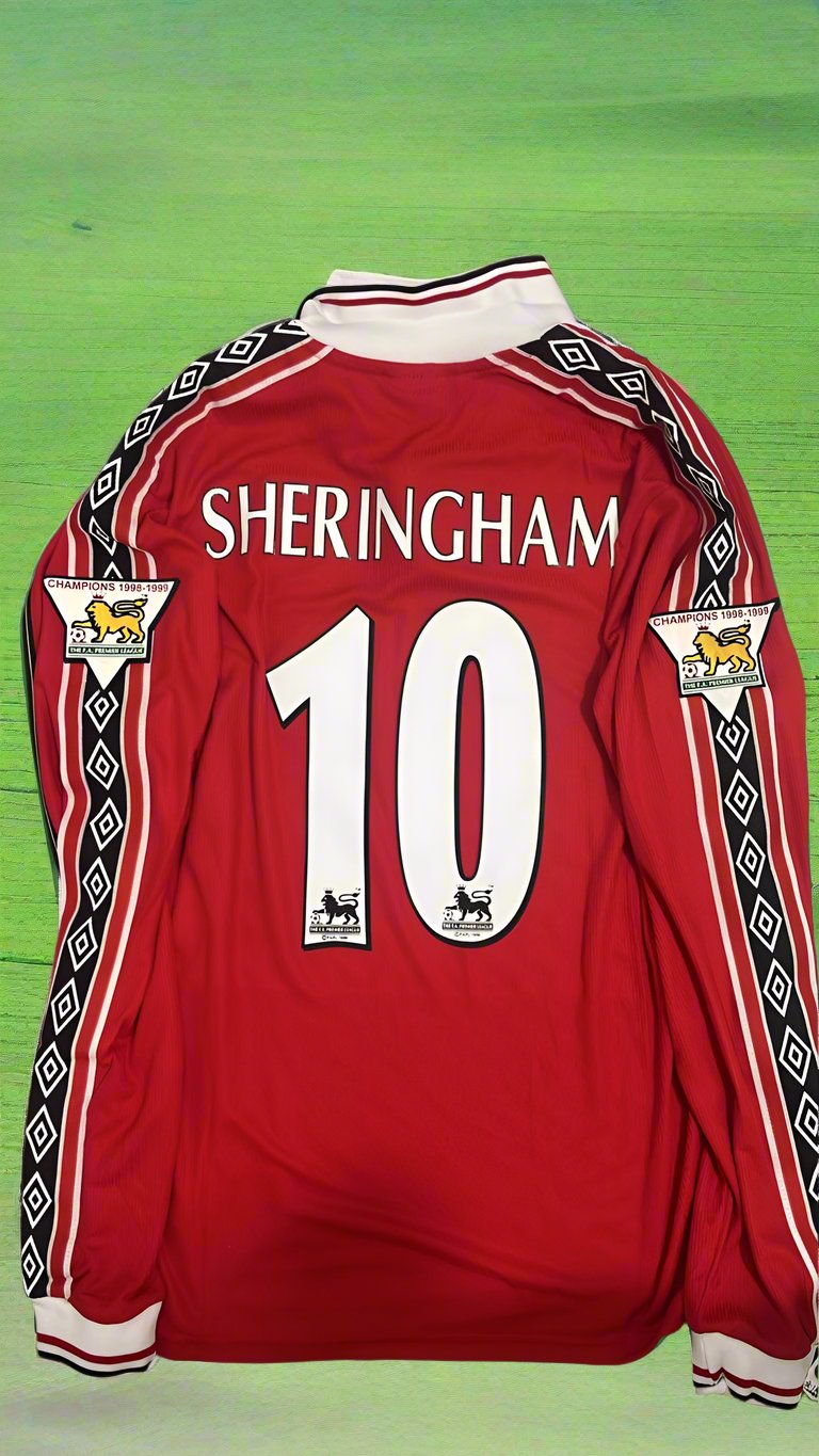 Manchester United 1999 Teddy Sheringham Red Retro Jersey – Back View