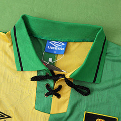 93/94 Manchester United Retro Jersey – Detailed View