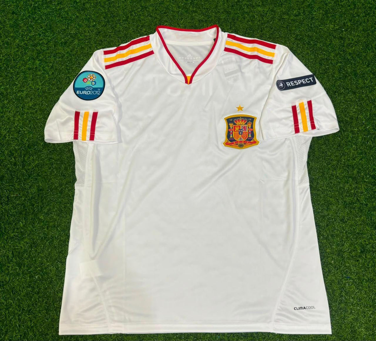 Spain EURO 2012 Final Retro Football Jersey – Front View