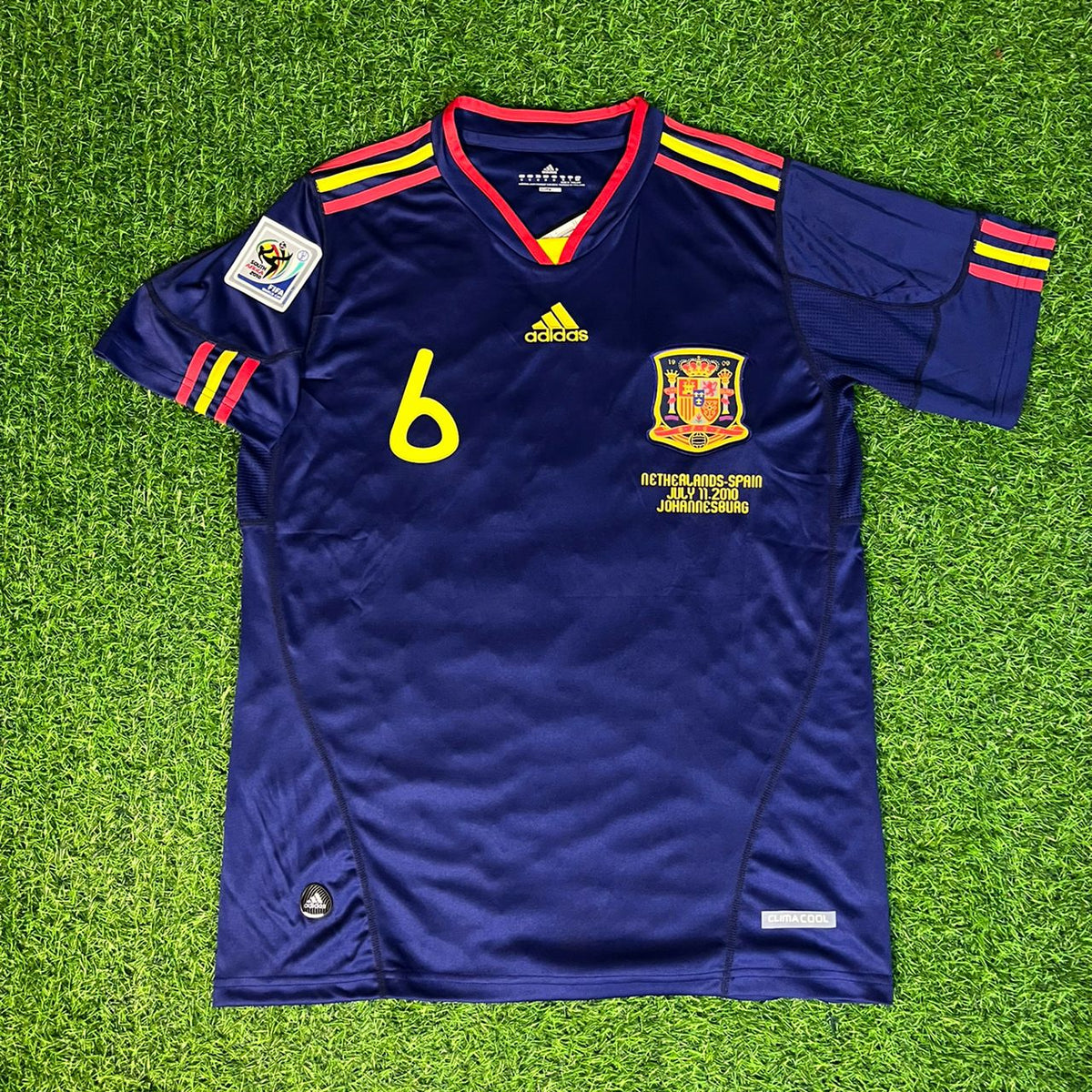 Andrés Iniesta - Spain Away 2010 World Cup Final Retro Jersey – Front View