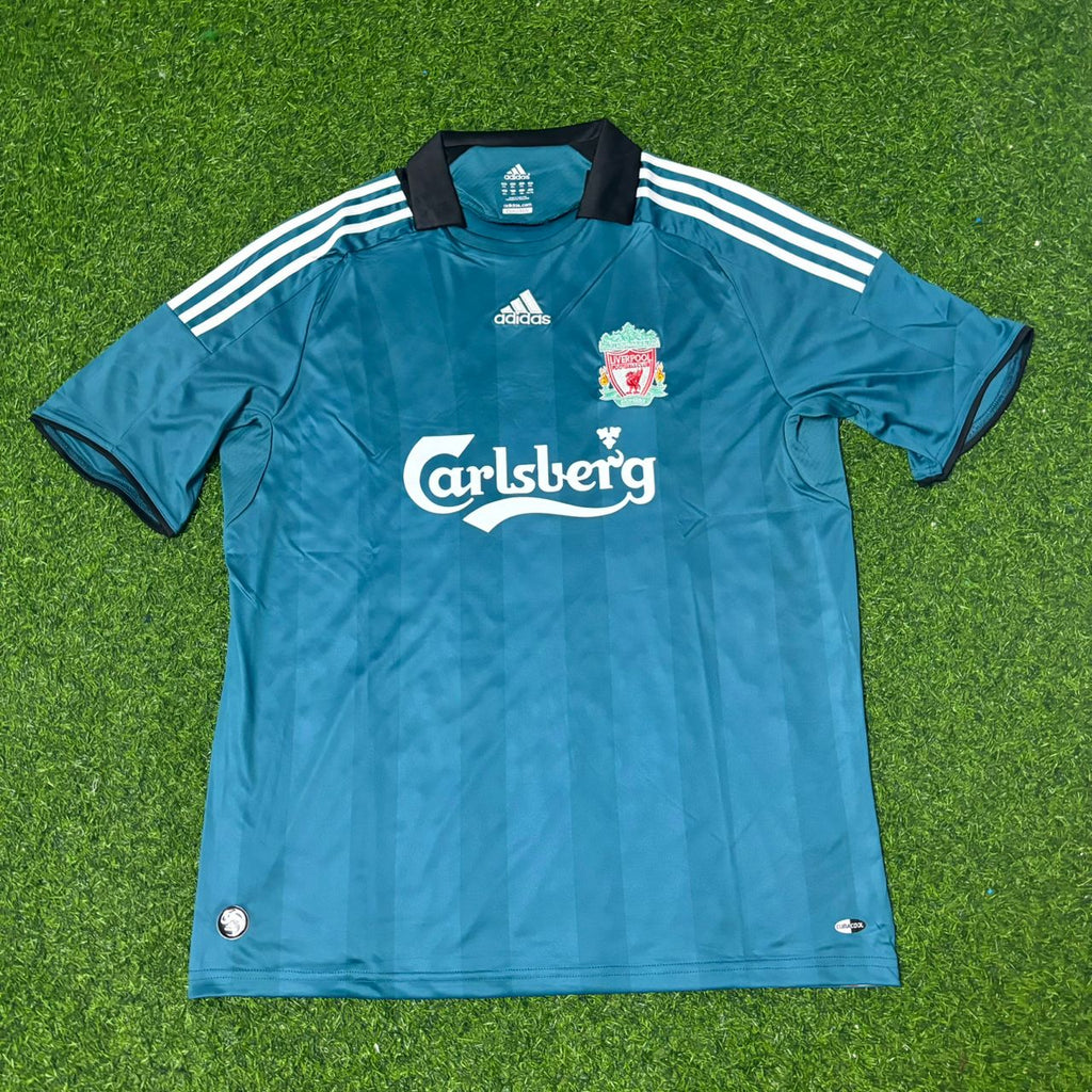 Liverpool 2008–2009 Green Retro Football Jersey – Steven Gerrard – Front View