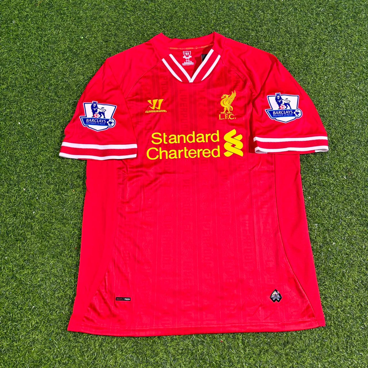 2013/14 Steven Gerrard Liverpool Season Red Retro Football Jersey – Front View