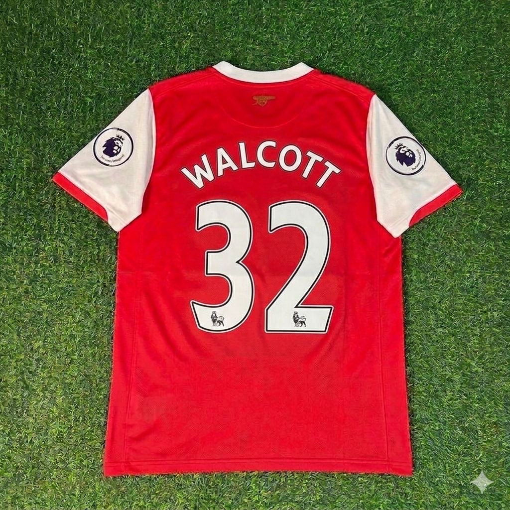 Arsenal 2006/2008 Season Retro Jersey – Theo Walcott #32 – Back View