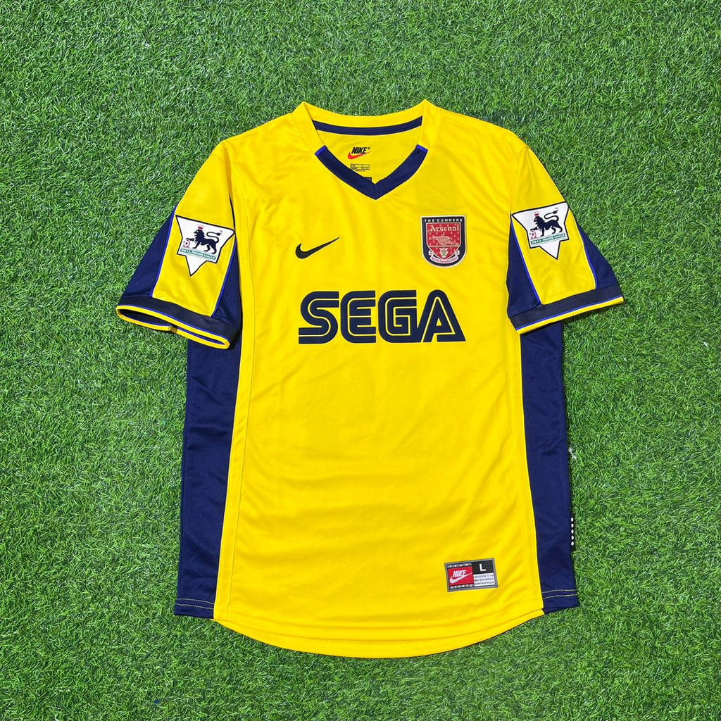 Arsenal 2000 Retro Jersey – Lee Dixon - – Front View