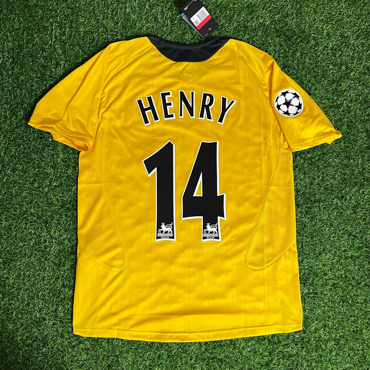 Thierry Henry 14 - Arsenal 2005/06 Yellow Retro Kit Jersey – Detailed View