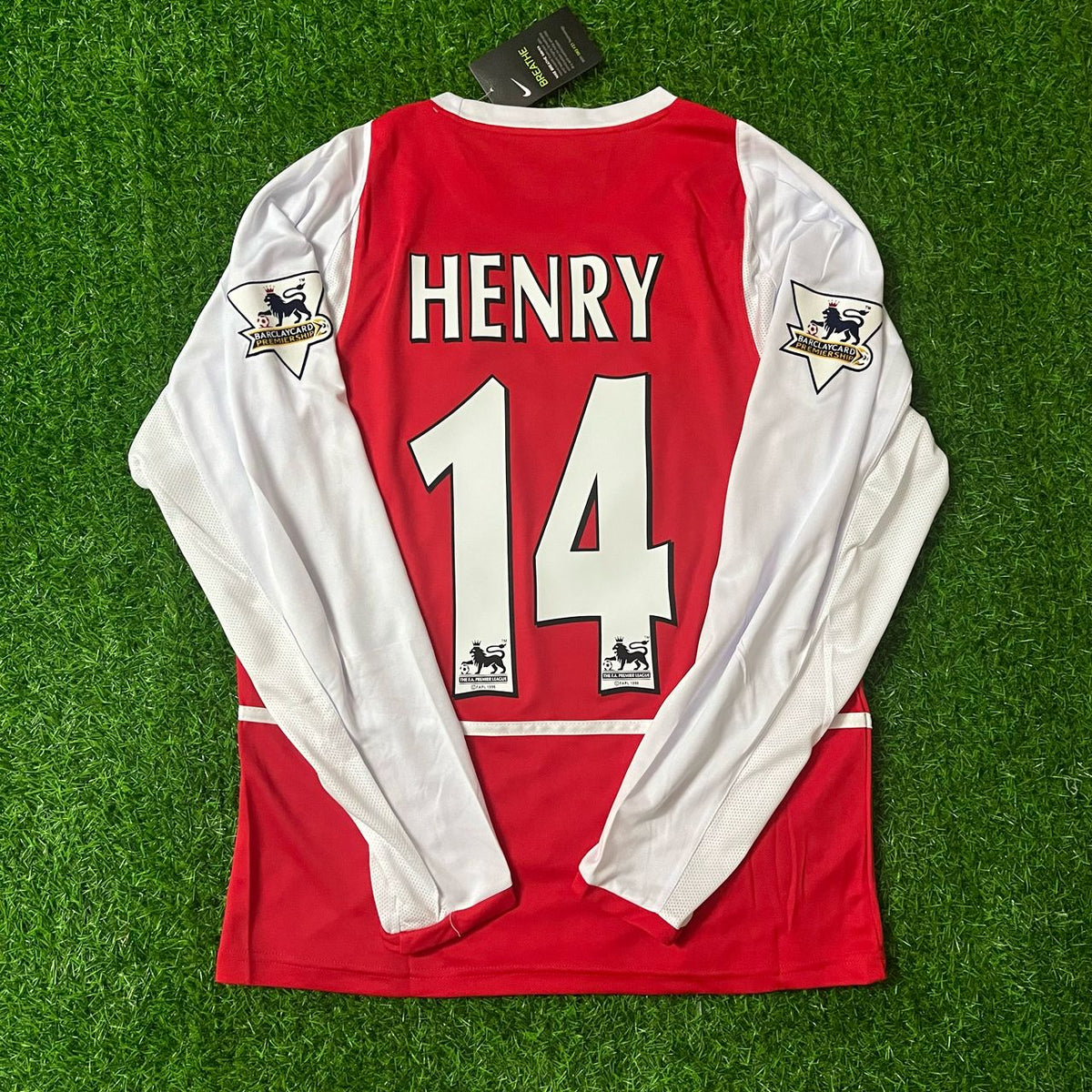 Thierry Henry 14 - Arsenal Home o2 2002 Retro Long Sleeve Kit Jersey – Back View