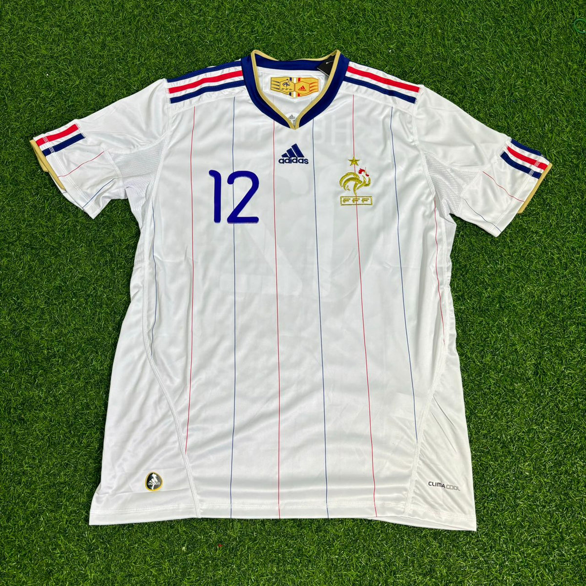2004 France EURO Thierry Henry Retro Football Jersey – Front View