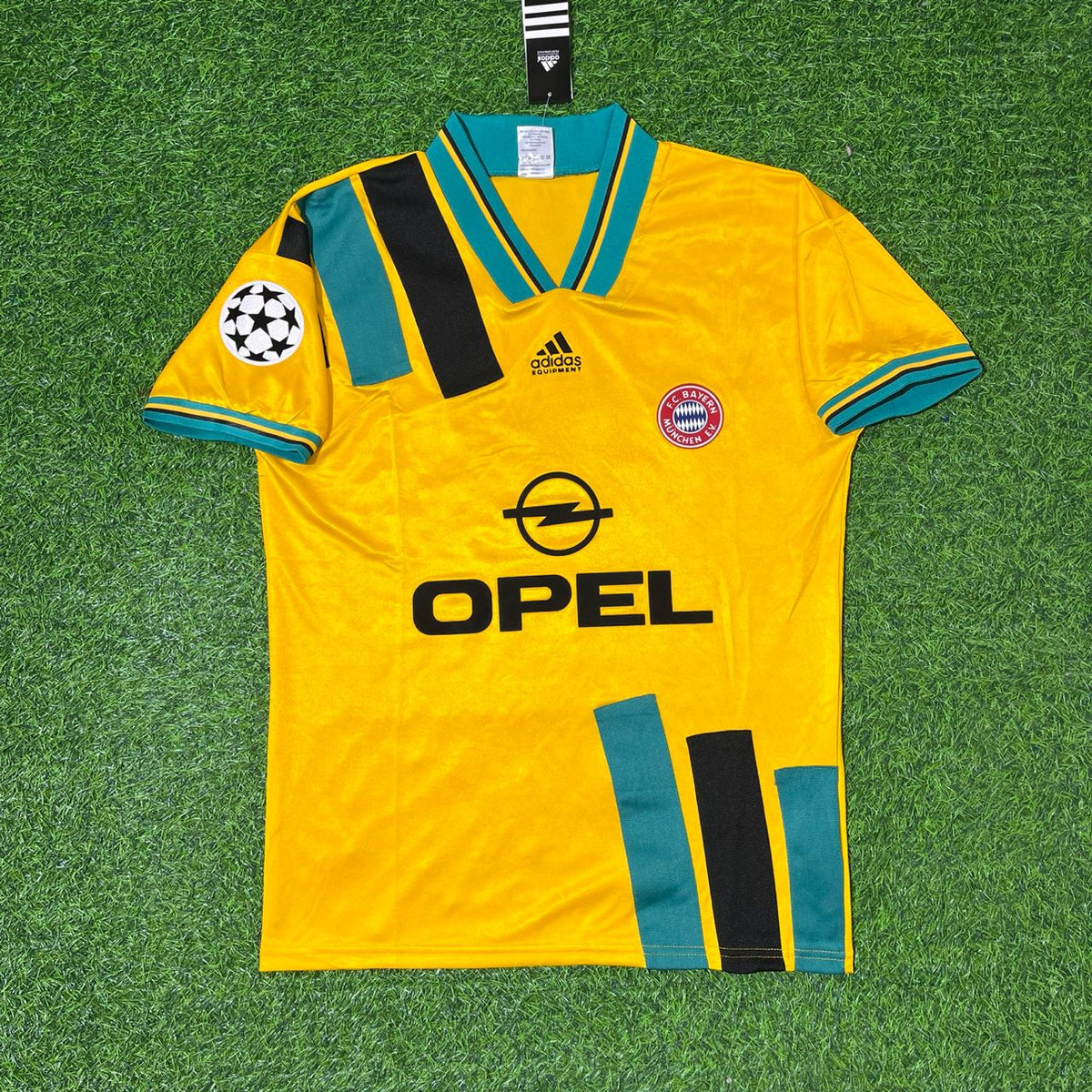 Thomas Helmer Bayern München Retro Fußballtrikot Jersey – Front View