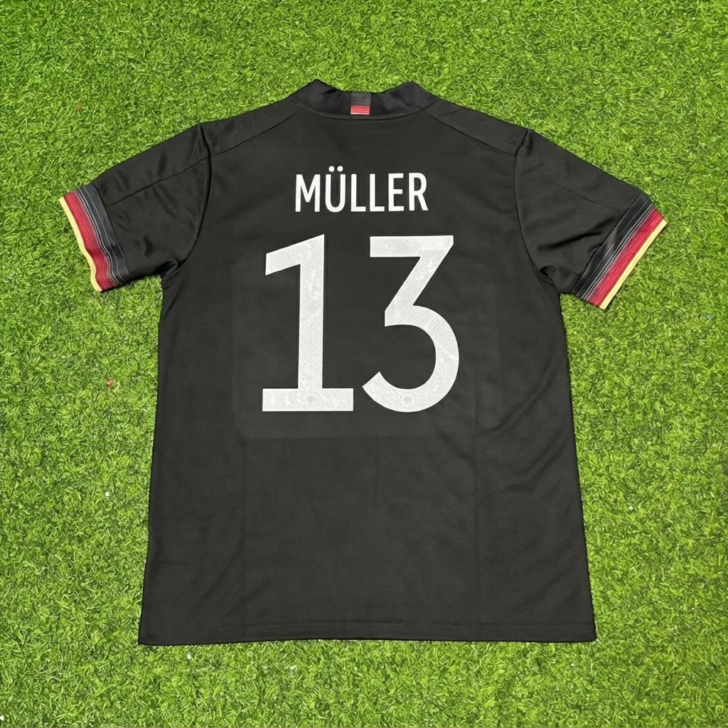 Thomas Müller #13 Germany Black Retro Football Jersey – Back View