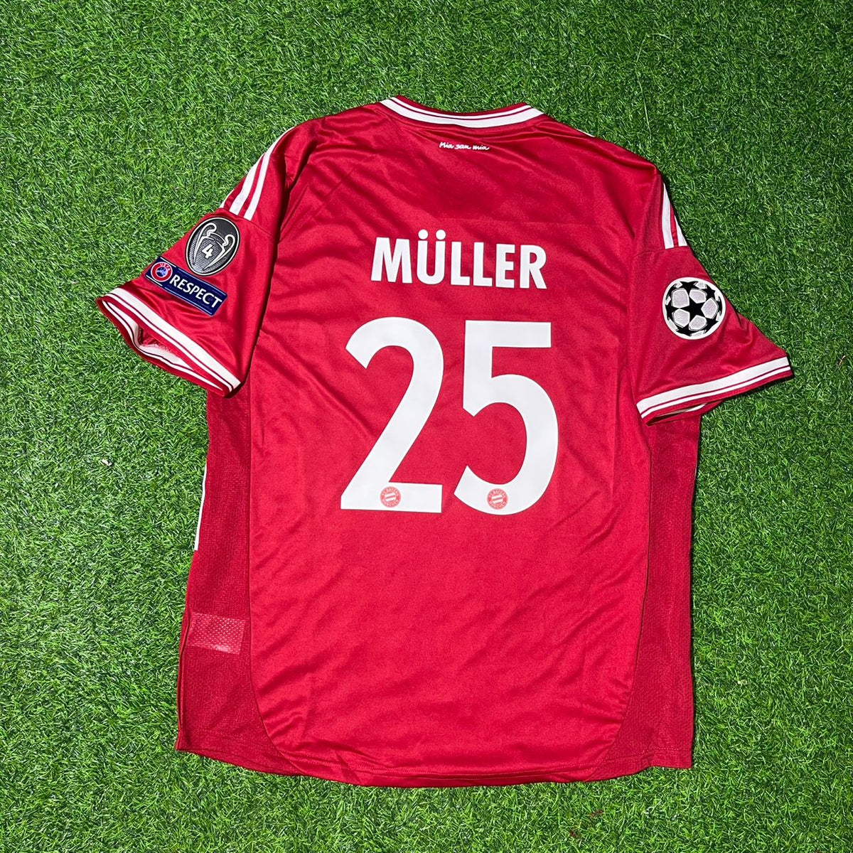 Thomas Müller Bayern Munich 2013 Champions League Final Jersey – Detailed View