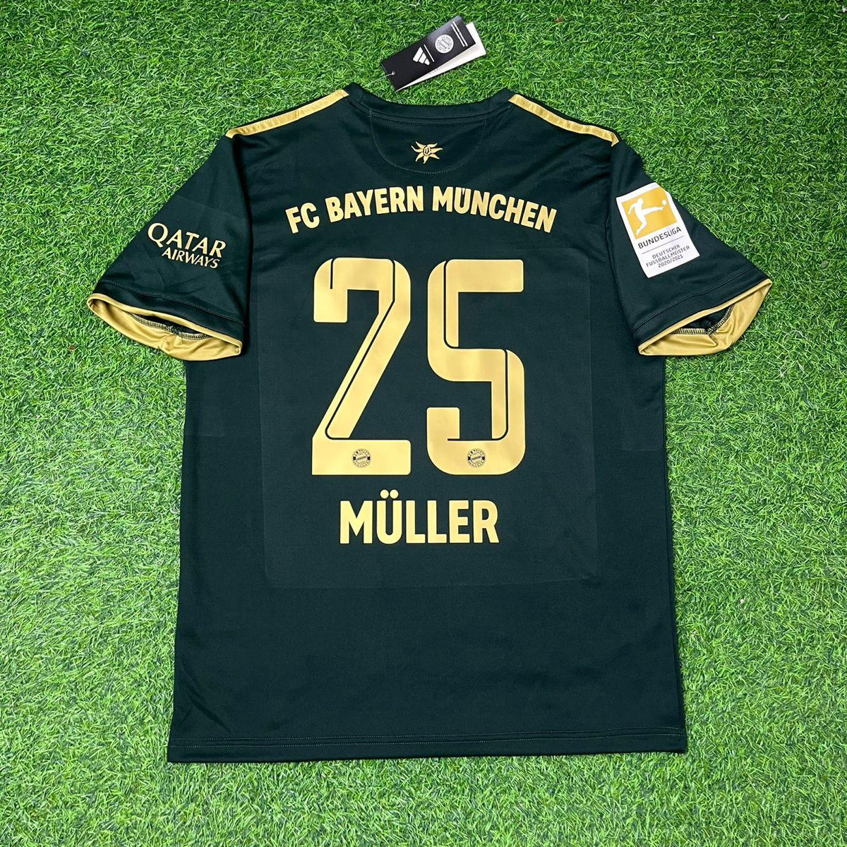 Bayern Munich 2021-2022 Oktoberfest Green Special Edition Football Jersey – Thomas Muller – Back View