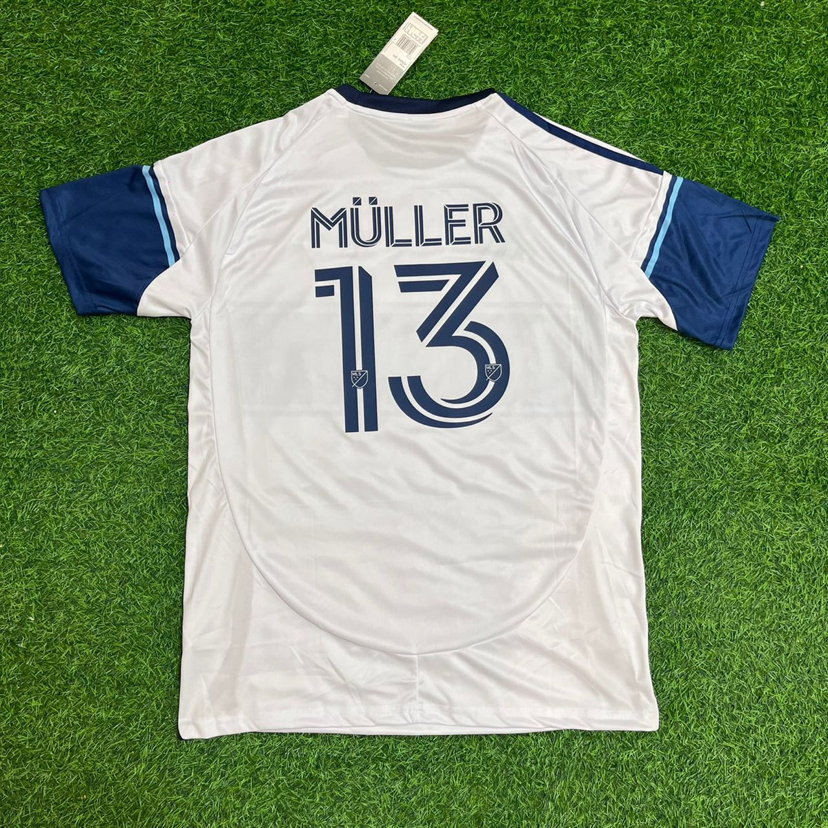 Thomas Müller Vancouver Whitecaps Home Football Jersey – Back View