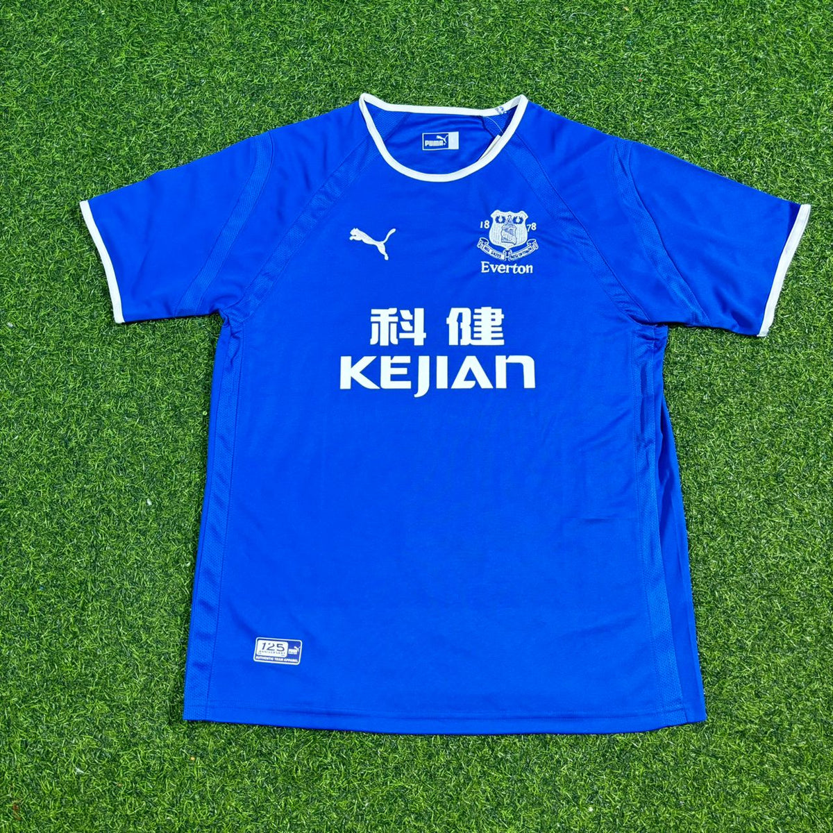 Tim Cahill Everton Blue Retro Football Jersey – Front View