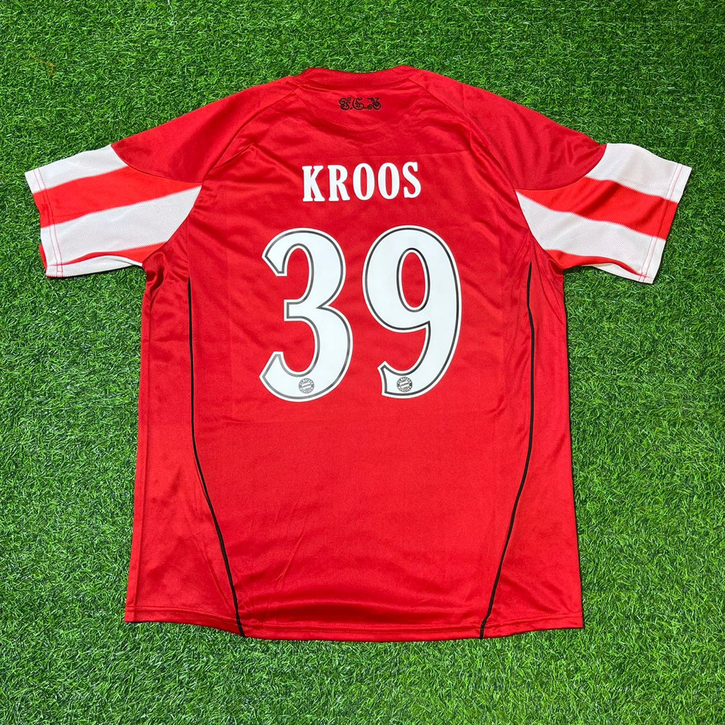 Toni Kroos Bayern Munich 2010/11 Home Jersey – Back View