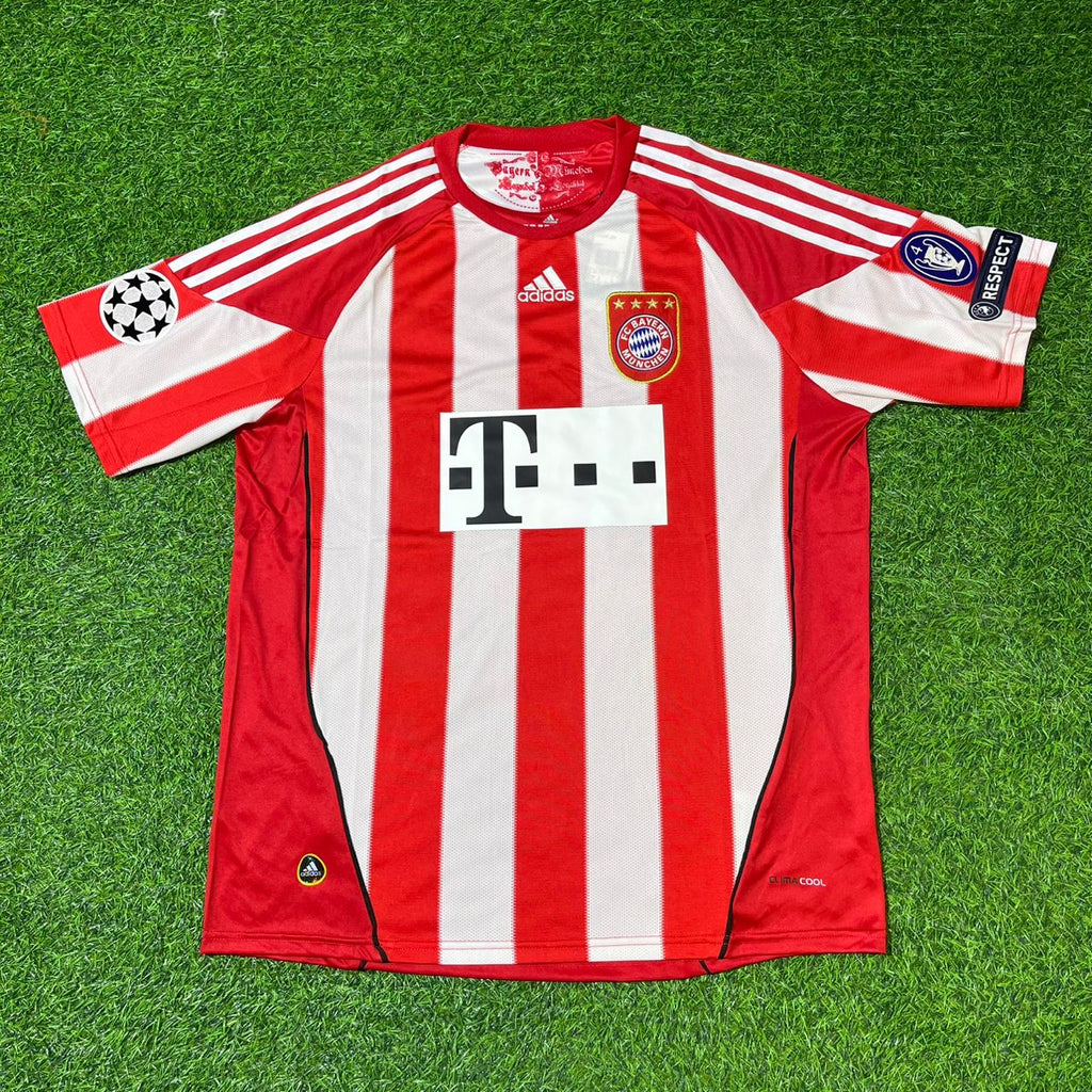 Toni Kroos Bayern Munich 2010/11 Home Jersey – Front View
