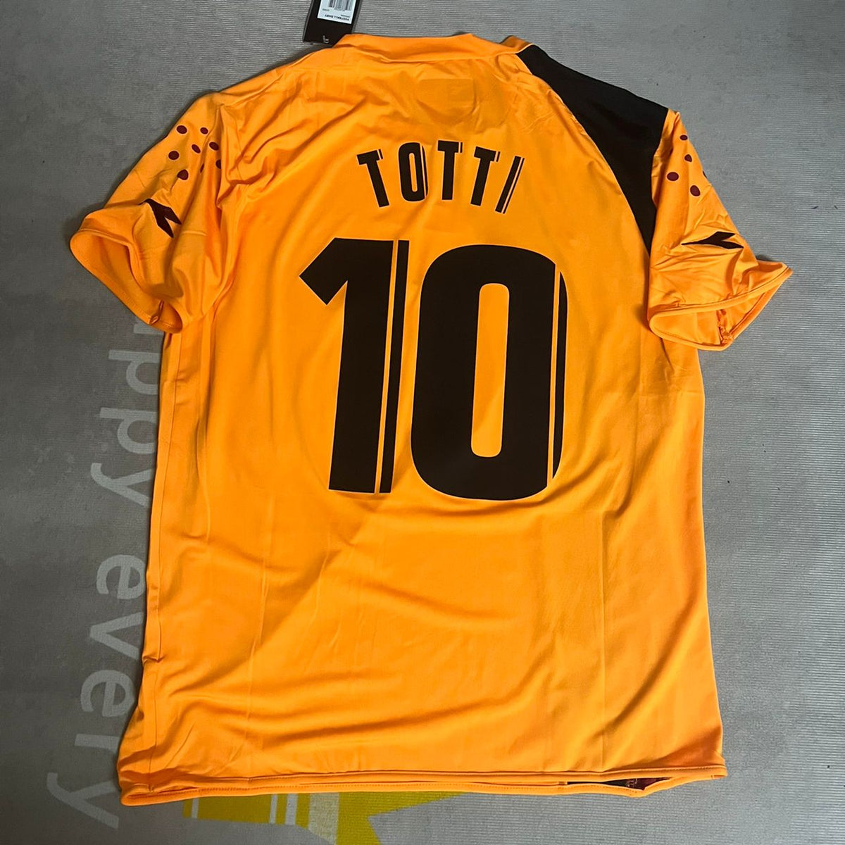 Francesco Totti 2005-2006 Orange Retro Football Jersey – Back View