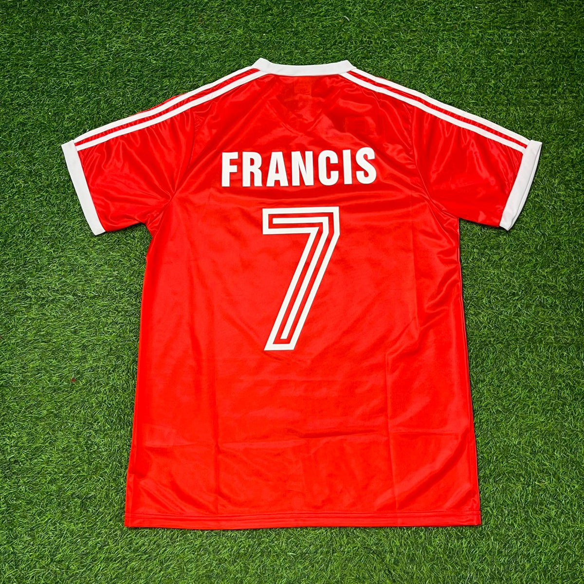 1979 Trevor Francis Nottingham Forest European Cup Final Retro Football Jersey – Back View