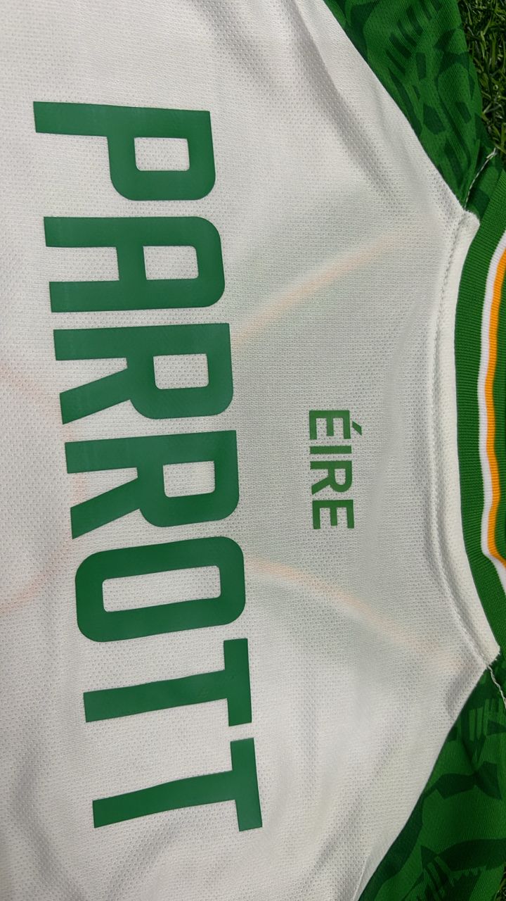 Ireland Éire National Team Football Jersey – Troy Parrott – 11