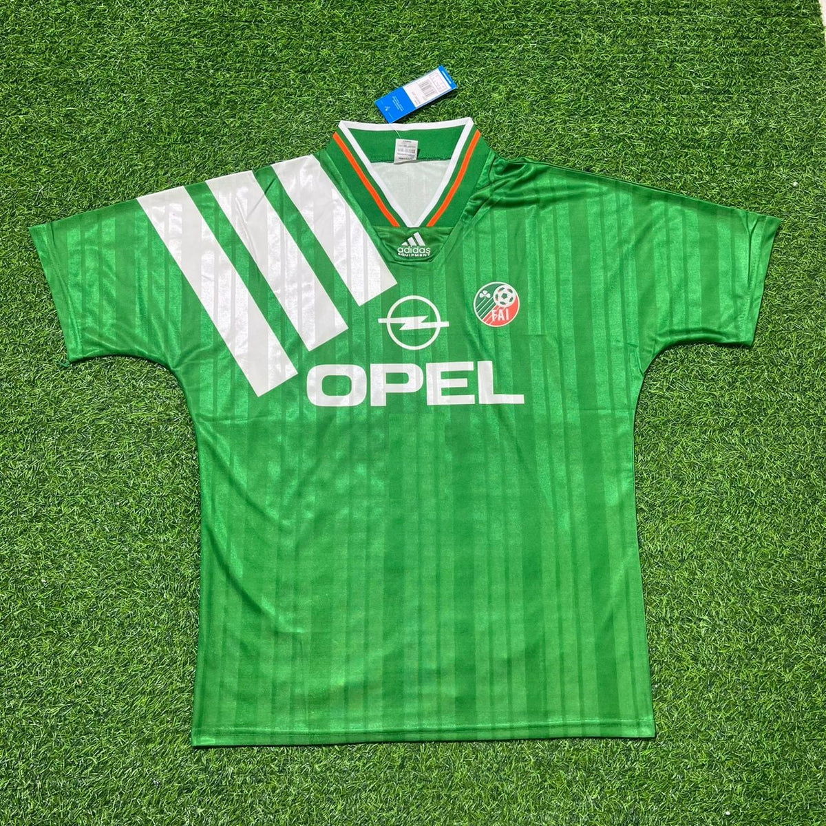 Ireland Retro Football Jersey – Troy Parrott Legendary EIRE – Front View