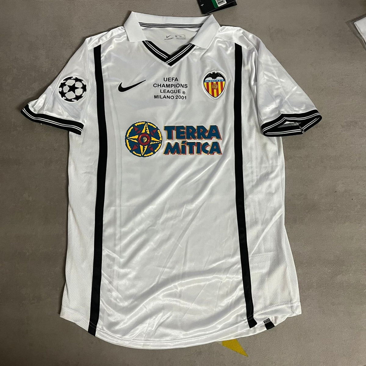 Gaizka Mendieta Valencia 2001 Milano Champions Final Retro Jersey – 4