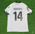 Valencia White Retro Football Jersey – Vicente Rodríguez #14 – Back View
