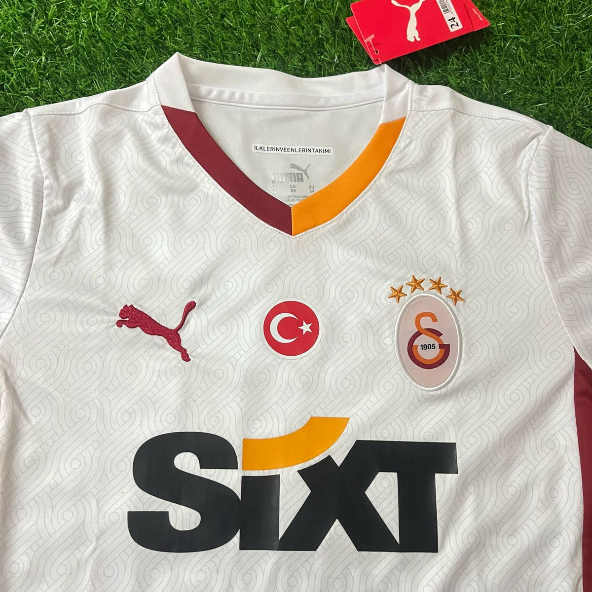 Mauro Icardi 9 Galatasaray Beyaz Cocuk Formasi Kids Kit Set – Detailed View