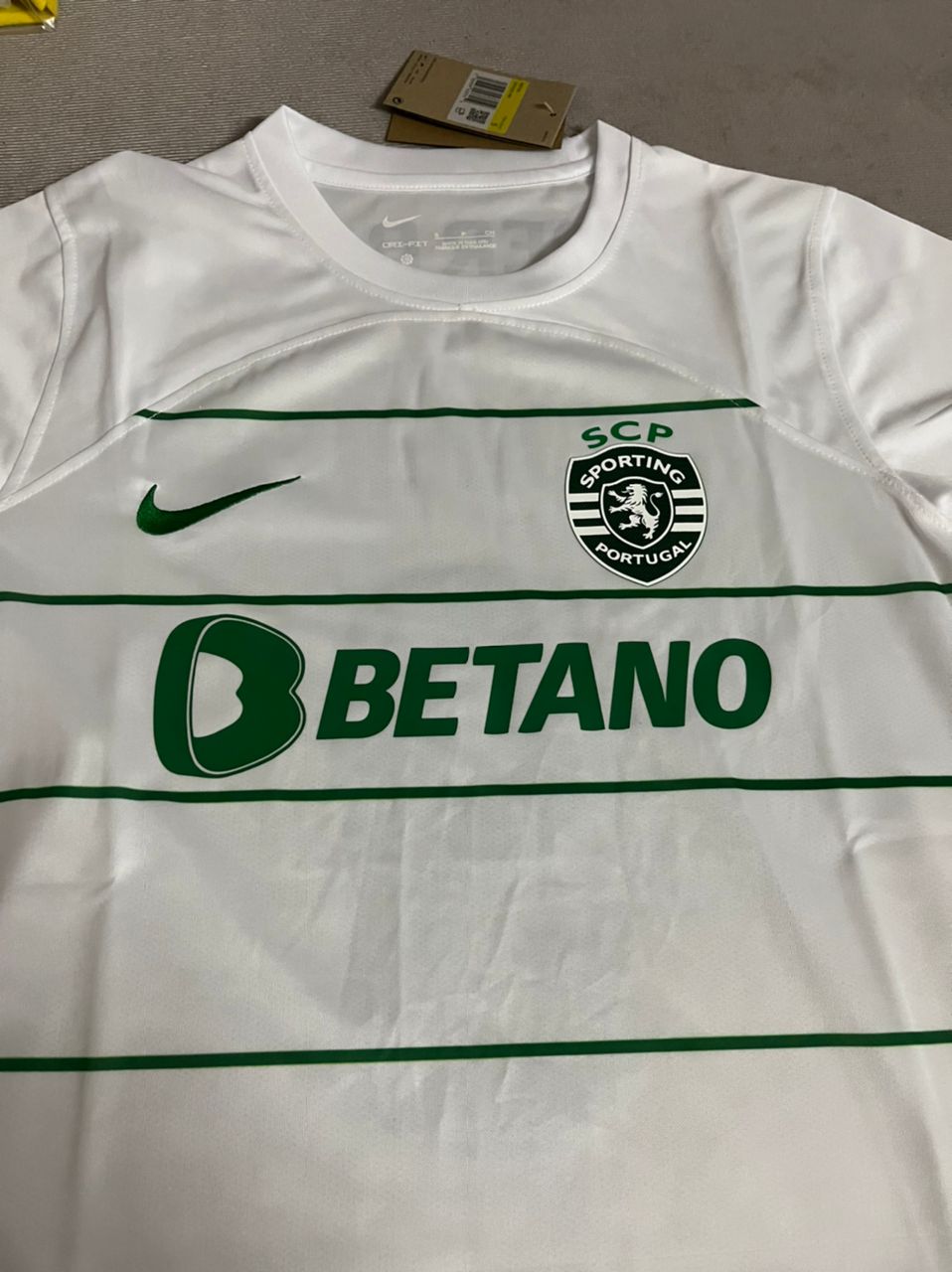 Viktor Gyökeres Sporting Lisbon Football Jersey – 4
