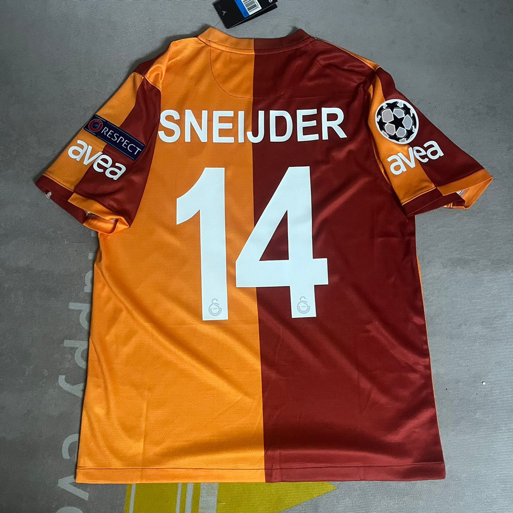 Wesley Sneijder 14 Galatasaray Retro 2013-2014 Formasi Home Jersey – Back View