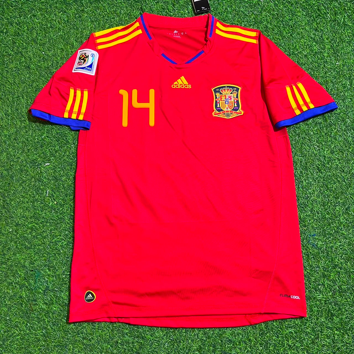 Xabi Alonso 14 – Spain 2010 World Cup Retro Kit Jersey – | | – Front View