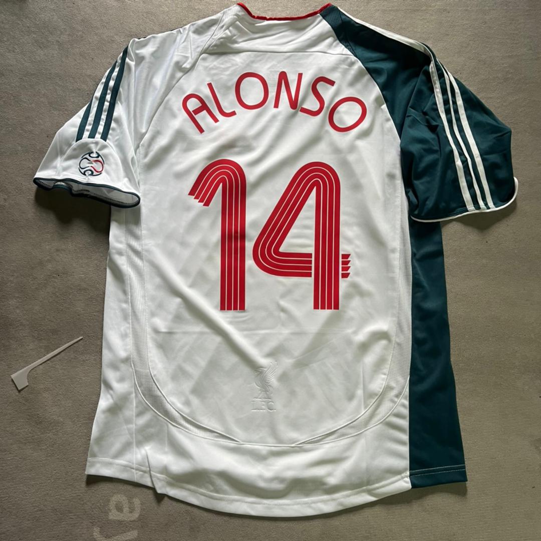 Xabi Alonso Liverpool 2006 2007 White Retro Jersey – 6