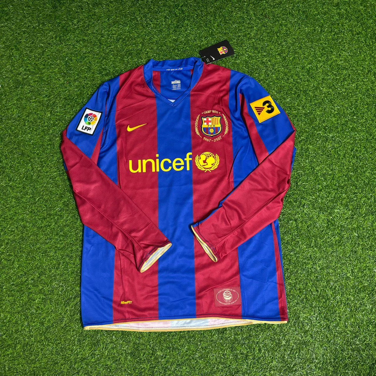 2007 Yaya Toure Barcelona Retro Football Jersey – Front View