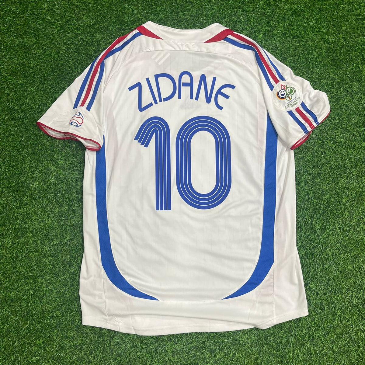 Zinedine Zidane France 2006 World Cup Final White Retro Kit – | | – Back View