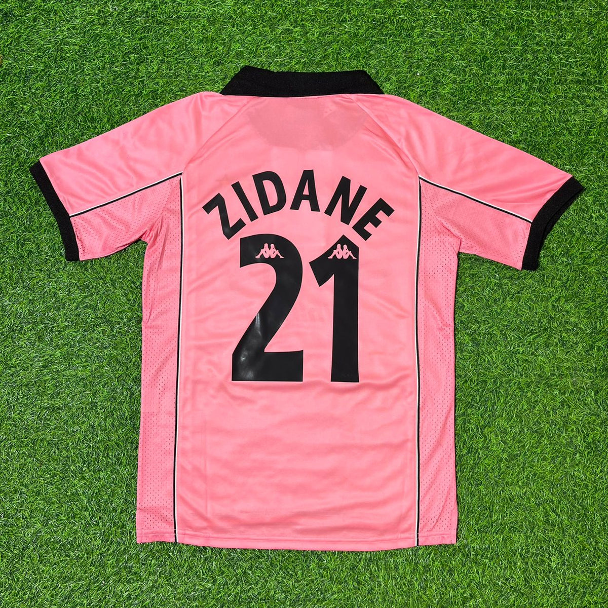 Zinedine Zidane – Juventus 1996/98 Retro Pink Kit Jersey – | | – 5